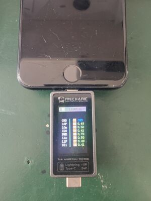 IPhone SE 2022 lighting port readings.jpeg