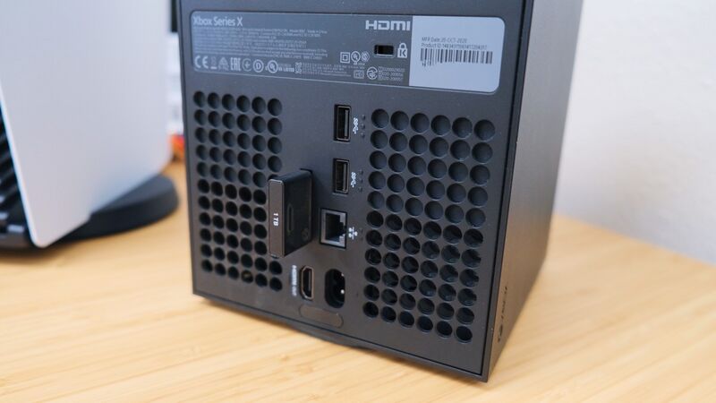 File:Xbox-ports with expansion card installed.jpg