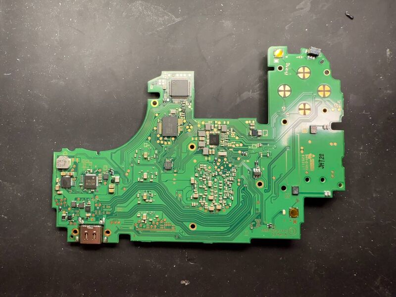 File:Nintendo Switch Lite HDH CPU 10 Side A.jpg