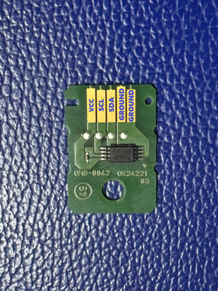 File:QM8-0042 Pinout.png