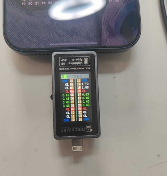 File:IPhone 17 Pro Max USBC Diode Reaadings.jpg