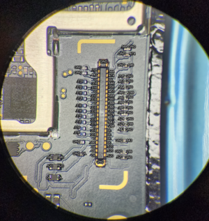 Pixel 5a display connector.png