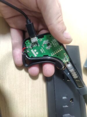 Muse (2016) with battery replaced and power applied